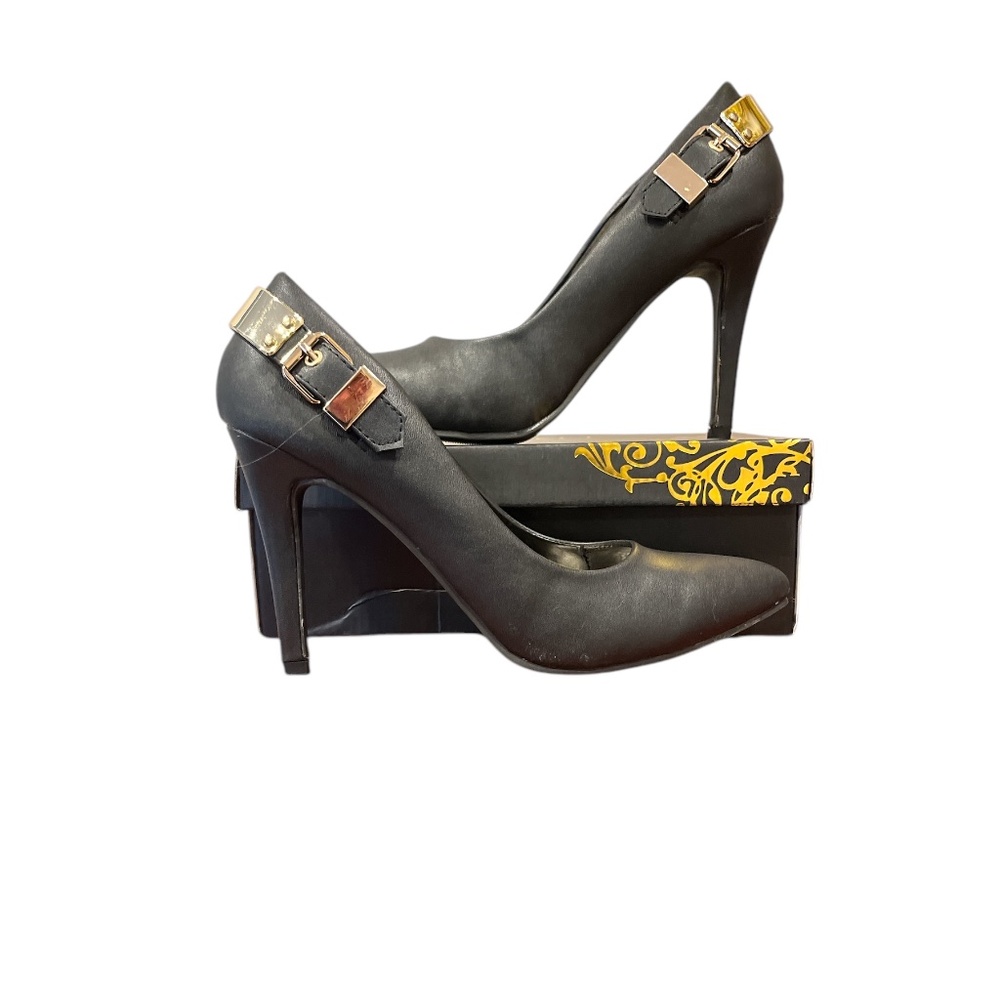 NEW Kiss & Tell Matte Black Gold Buckle Stiletto Pumps 10